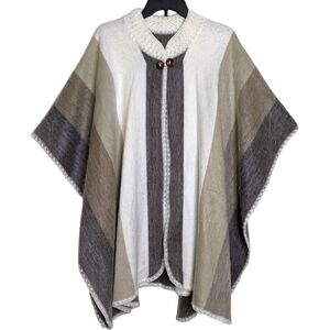 Amano Inkas Handmade Alpaca and Wool Tan and White Equadorian Cape OS..Nwot
